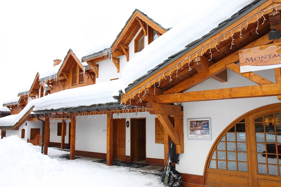 5 types d'hébergement pour vos vacances d'hiver en Auvergne