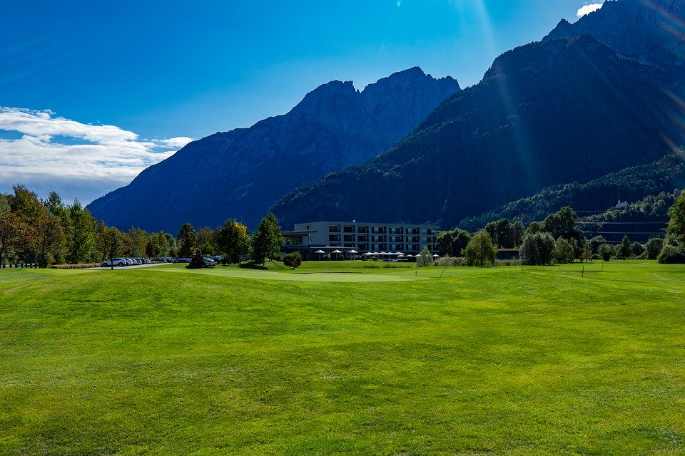 Les beaux hôtels avec golf en France