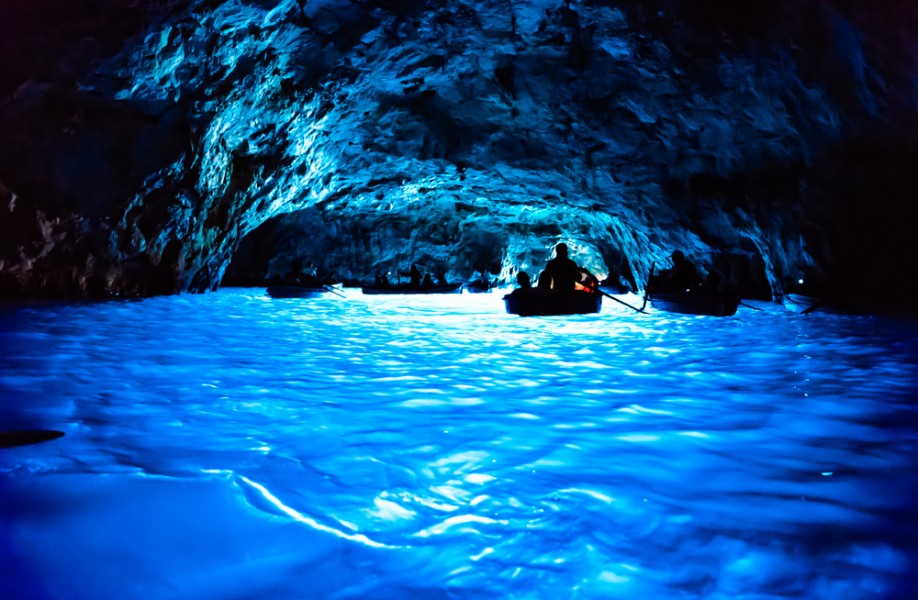 Découverte de la Grotte Bleue à Marseille : Guide complet